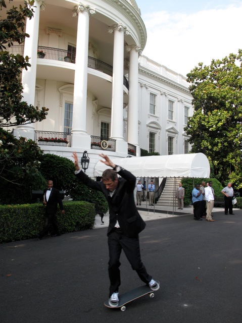 tony_skates_whitehouse